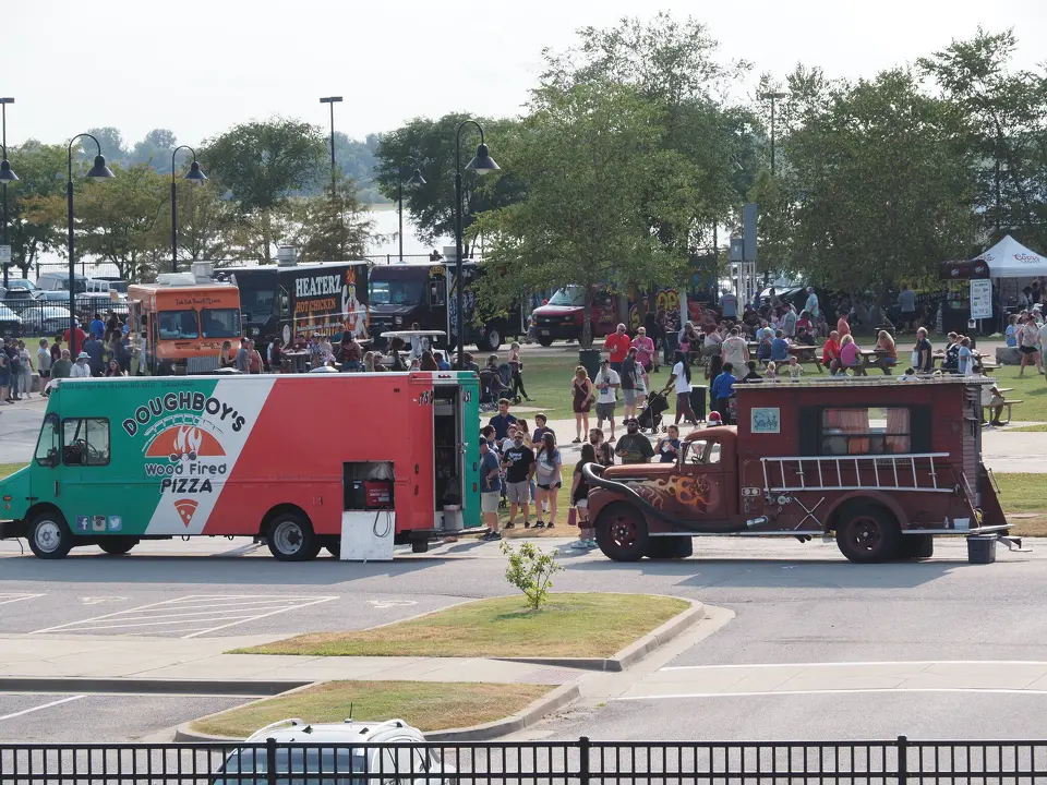 Alton Food Truck Festival Serves Global Flavors to Big Crowds